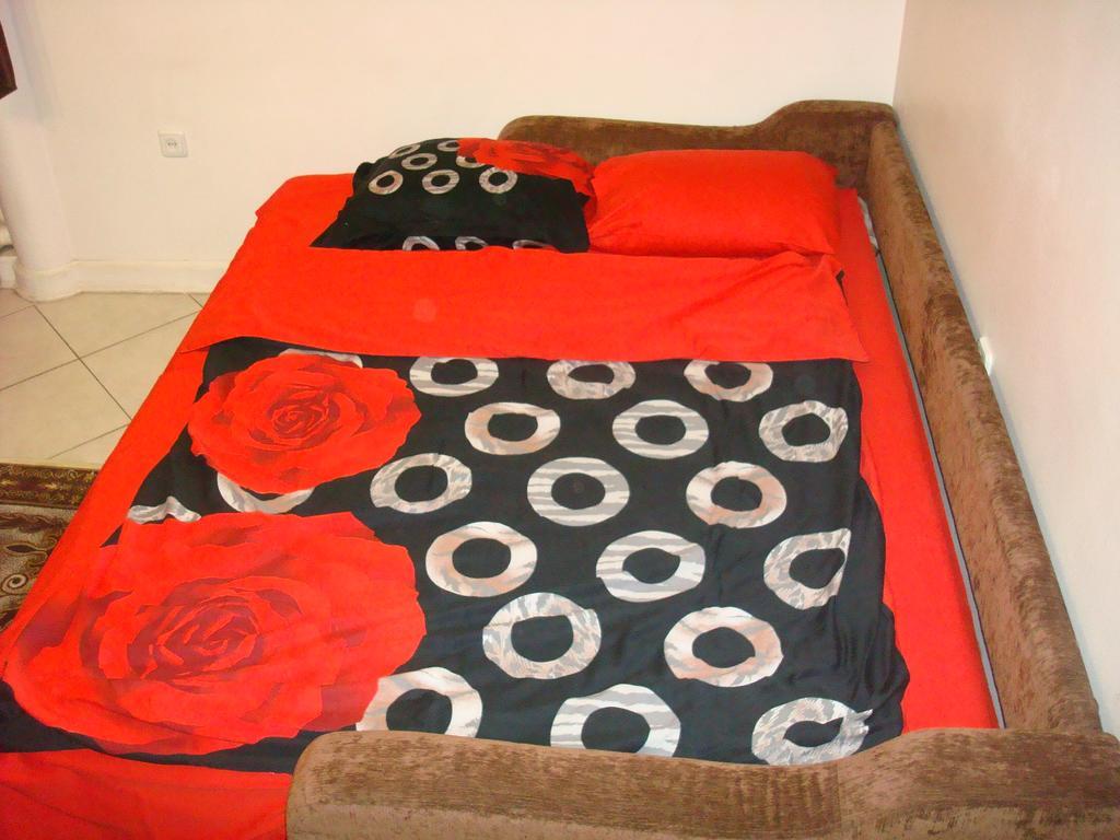 Apartment On Privokzalnaya 2/1 Vinnycja Esterno foto