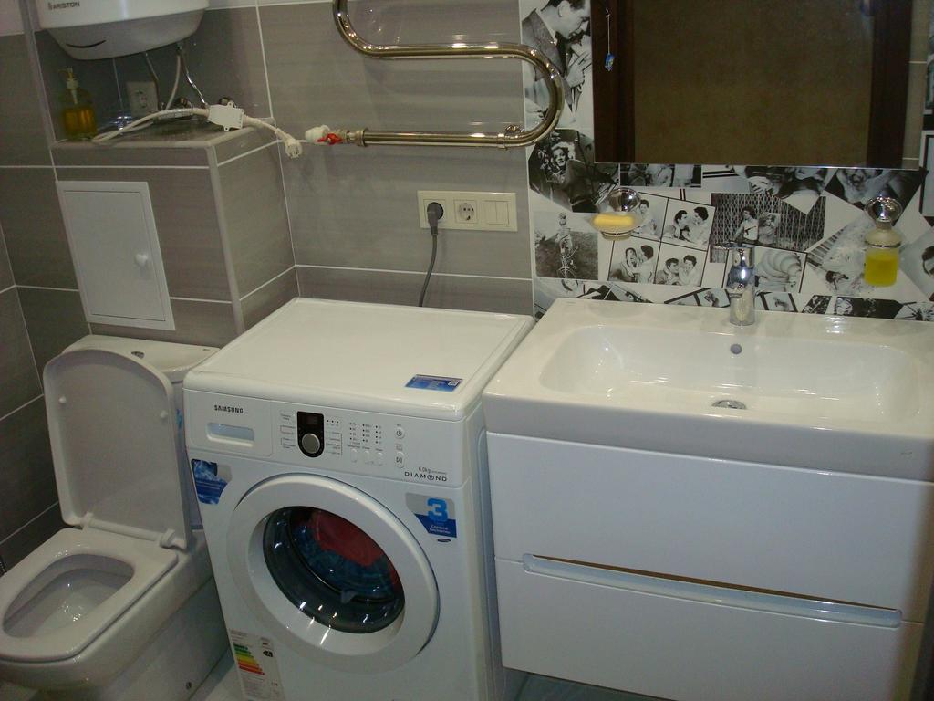 Apartment On Privokzalnaya 2/1 Vinnycja Esterno foto